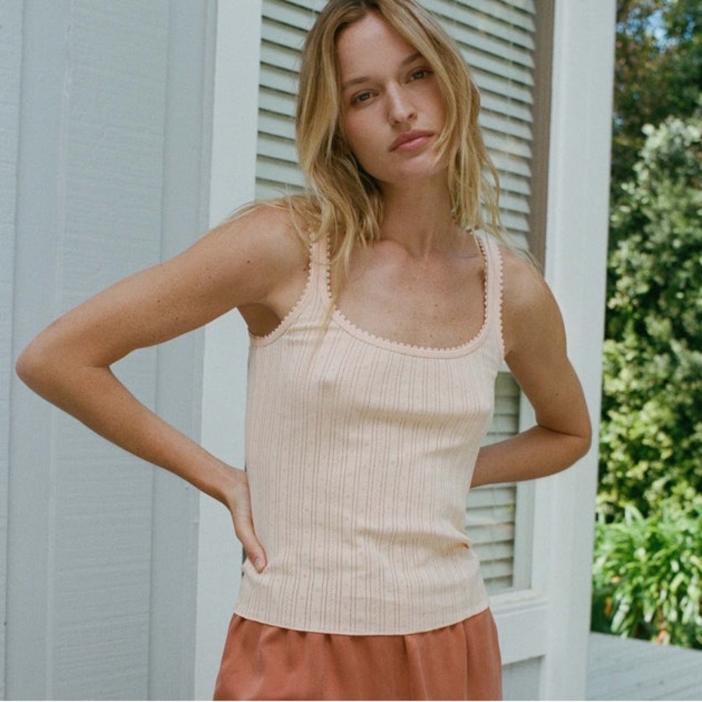 NWT Doen Shae tank. Size medium. Color is rosy apricot.